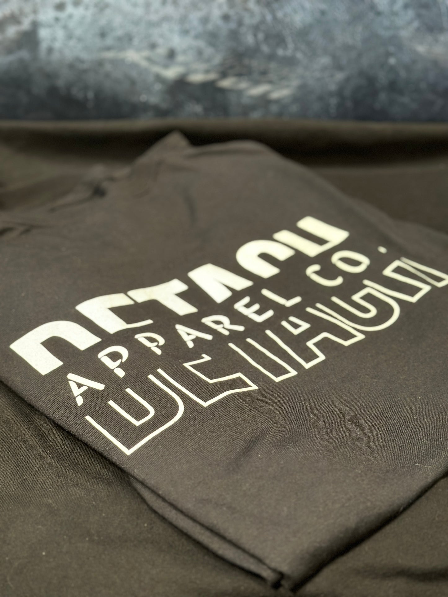 Detach t-shirt
