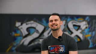 Load video: Police officer describes the benefits of training jiu jitsu for law enforcement